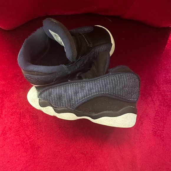 Jordan Kids Sneakers in Black and Navy - Picture 2 of 5
